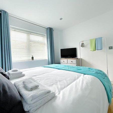 White Eden - Explore Cornwall From A Comfy Central Appartment St Austell Bagian luar foto